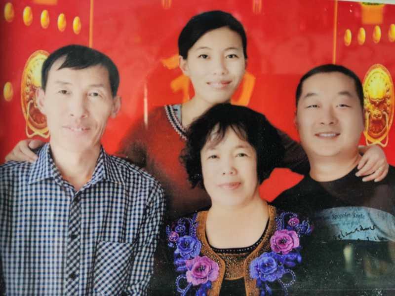 2021年度内蒙古自治区“最美家庭”—贾建明、冯雪家庭